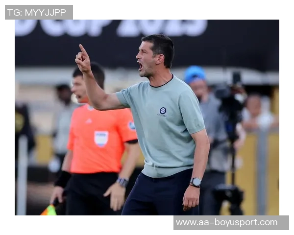 迪马济奥报道迈尼昂加比亚里奇提前归队与米兰合练