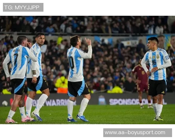 梅西中场精准长传助攻阿连德双响助球队取胜